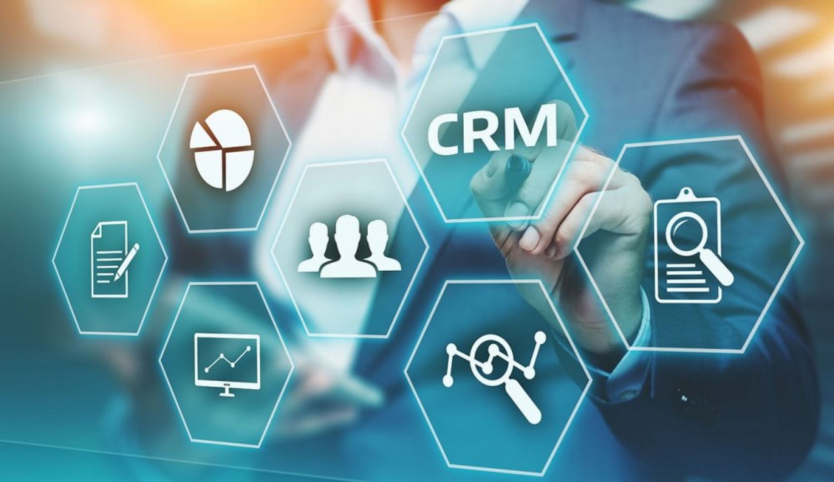 Навіщо ріелторам CRM-система для агентства нерухомості?